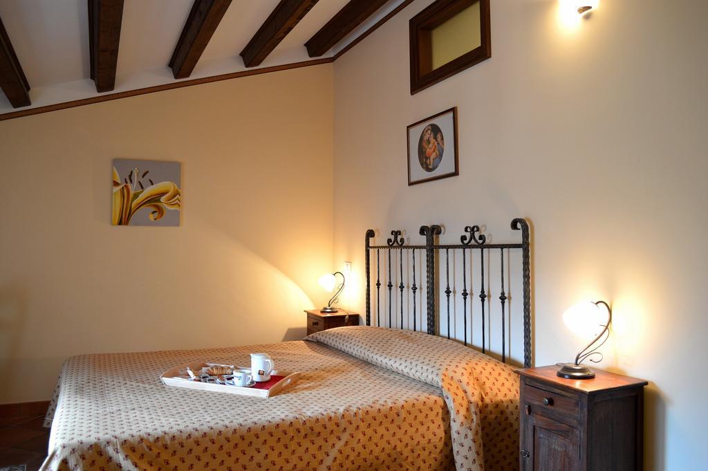 Il Castello Bed & Breakfast Petralia Sottana Bagian luar foto