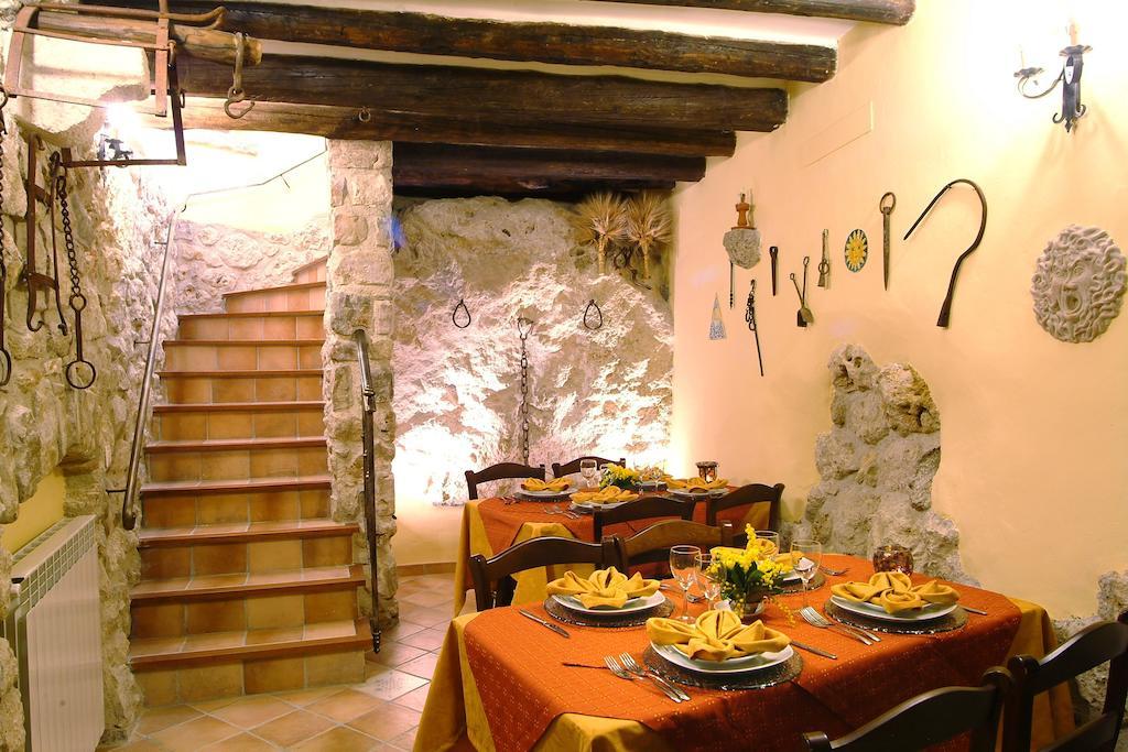 Il Castello Bed & Breakfast Petralia Sottana Bagian luar foto