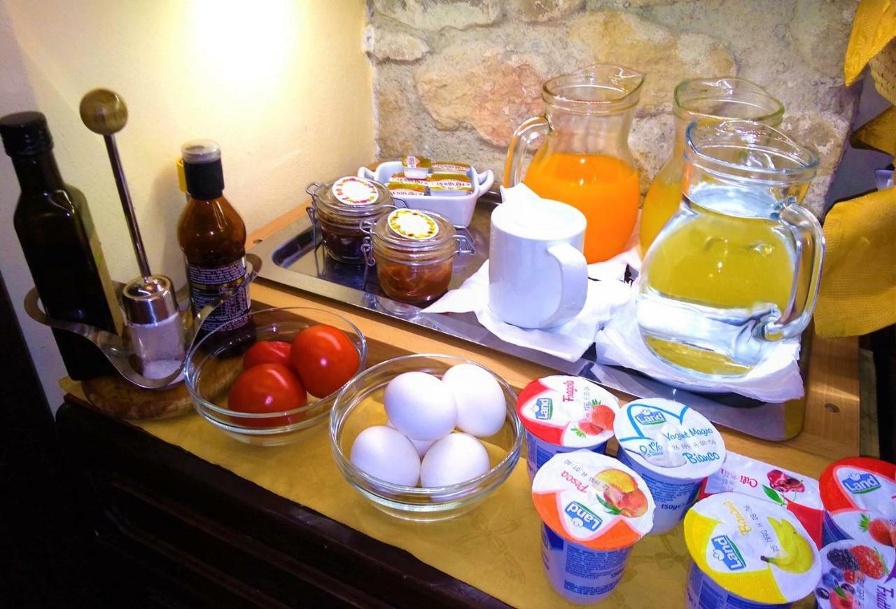 Il Castello Bed & Breakfast Petralia Sottana Bagian luar foto